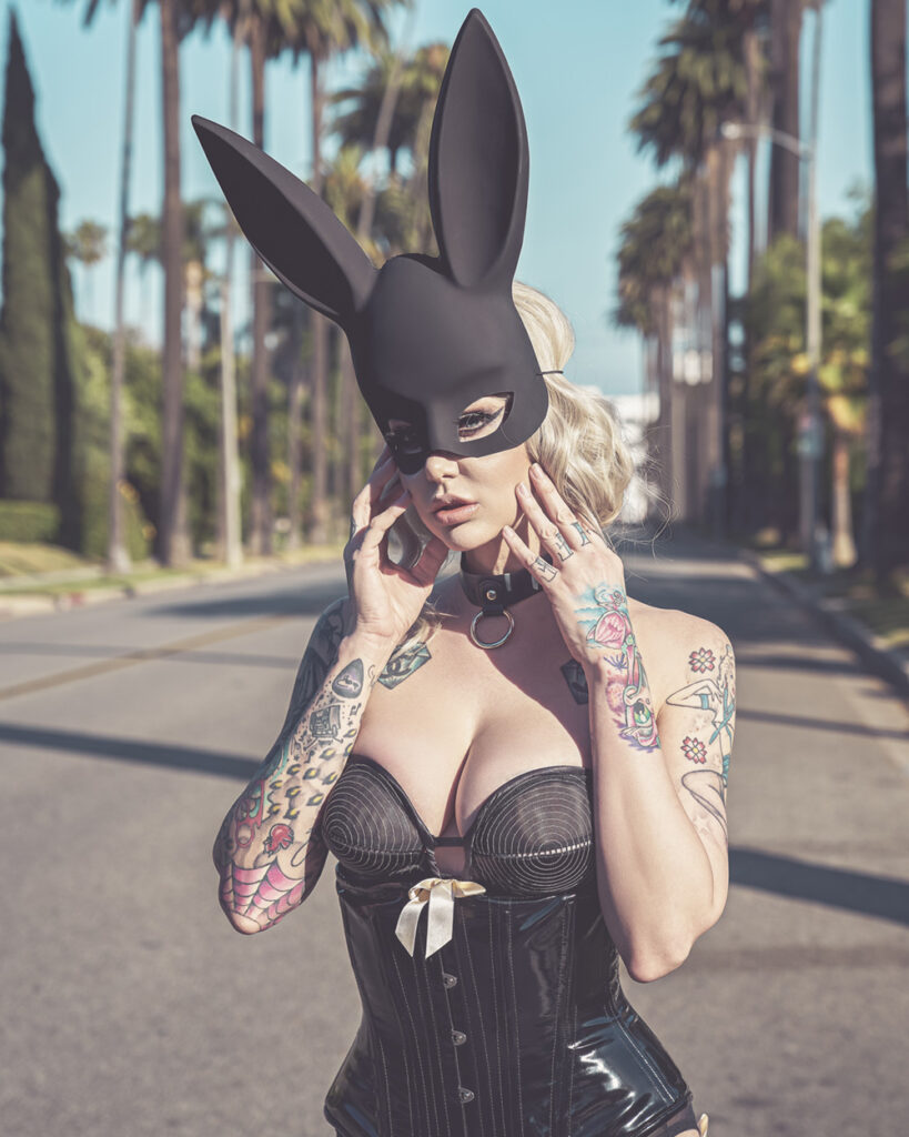 Eliza Winn - Bad Bunny
